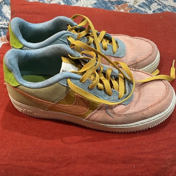 Nike Air Force 1 Sun Club Casual Shoes DM0984-700  7Y - Picture 3 of 7
